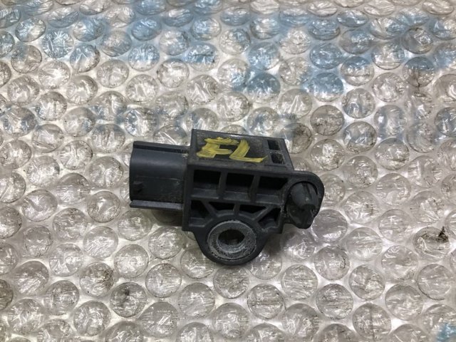 Датчик Ейрбег передній 985813SG0A NISSAN