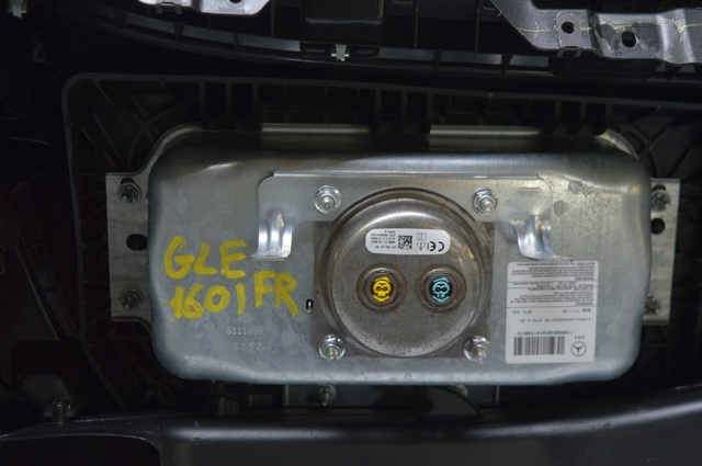 Установка подушки безпеки пасажира A1668602402 MERCEDES