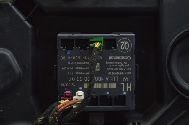 Блок комфорту задніх дверей A1669006307 MERCEDES