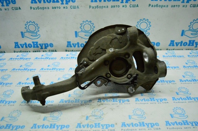 Цапфа поворотна ліва A2533320101 MERCEDES