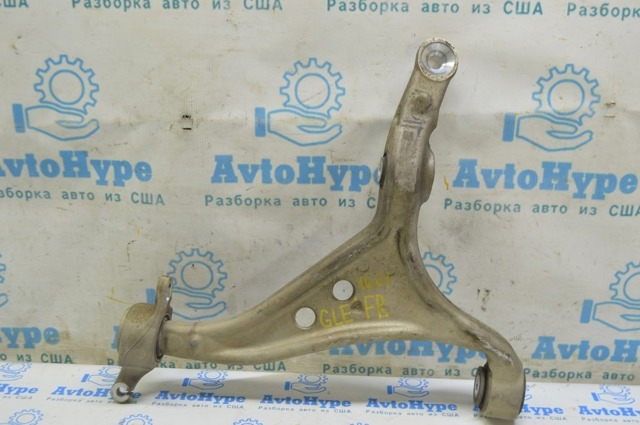 Правий важіль передній нижній підвіски A2923300800 MERCEDES