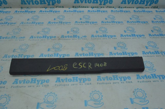 Облицювання порогу внутрішня, передні праві CJ5Z5813208AA FORD