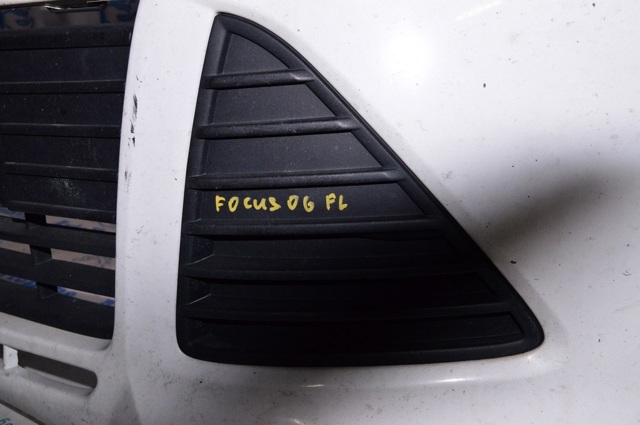 Решітка переднього бампера, ліва CP9Z17K946A FORD