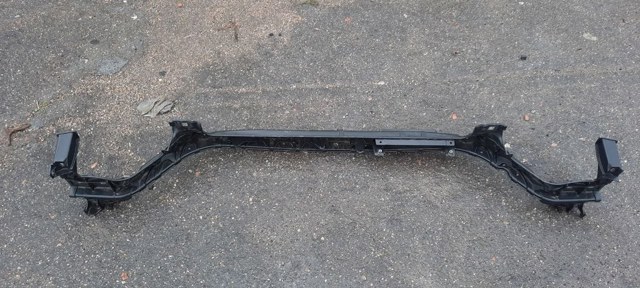 Рамка радіатора верхня DS7Z8A284A FORD