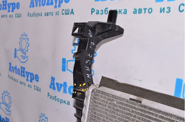 Radiator asy / вартість доставки в україну оплачується окремо FR3Z-8005-D