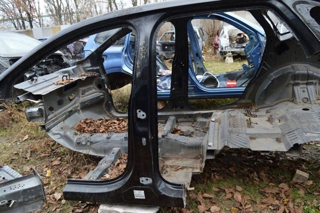 Отвір передніх лівих дверей FT4Z58211A11A FORD
