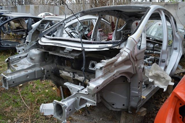 Лонжерон рами передній правий FV6Z16054A FORD