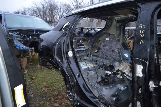 Крило праве заднє GHA125DAMA NISSAN