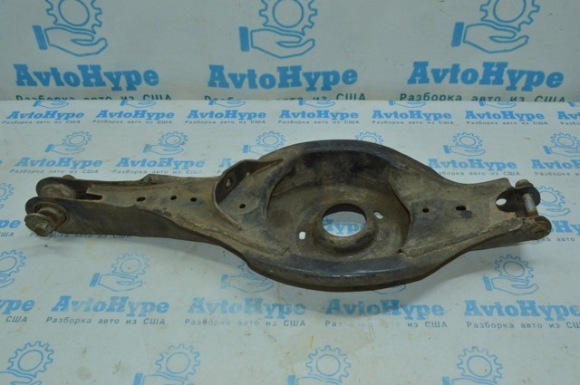 Балансир задній лівий GHP928350A MAZDA