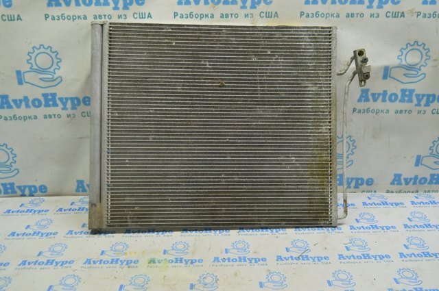 Радіатор охолодження кондиціонера LR010843 LAND ROVER