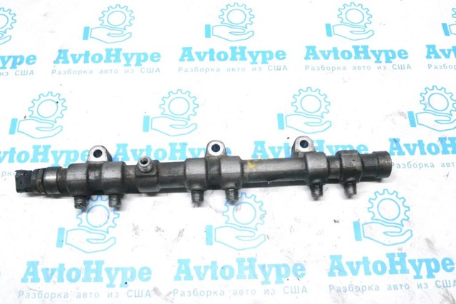 Розподільник палива (рампа), лівий LR022982 LAND ROVER