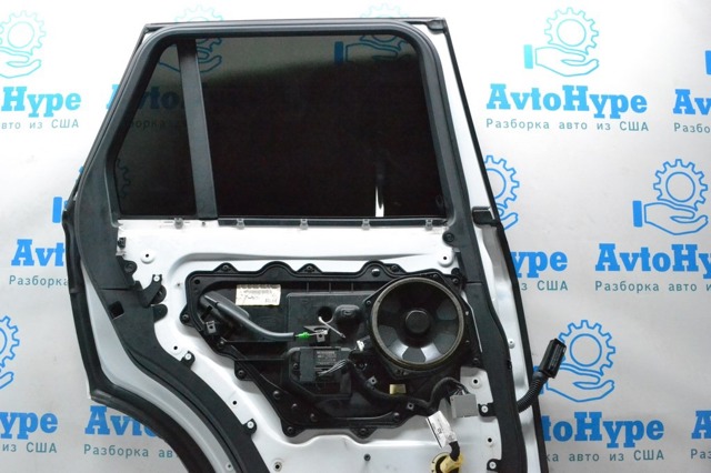 Тримач зовнішньої ручки дверей, передньої правої LR025540 LAND ROVER