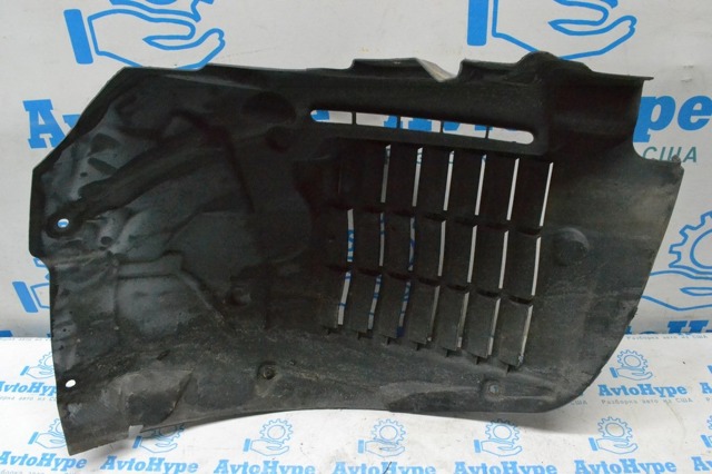 Підкрилок передній лівий LR033071 LAND ROVER