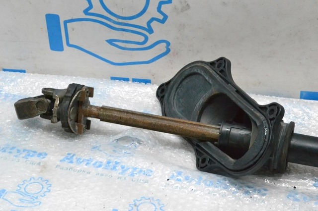 Вал рульової колонки, нижній LR033654 LAND ROVER