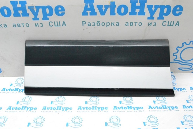 Накладка задніх правих дверей, нижня LR038855 LAND ROVER