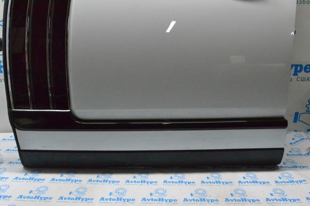 Молдинг передньої лівої двері LR038864 LAND ROVER