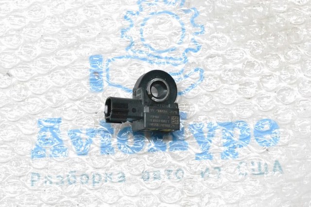Датчик AIRBAG передній LR043357 LAND ROVER