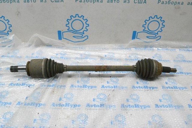 Піввісь задня, права LR053789 LAND ROVER