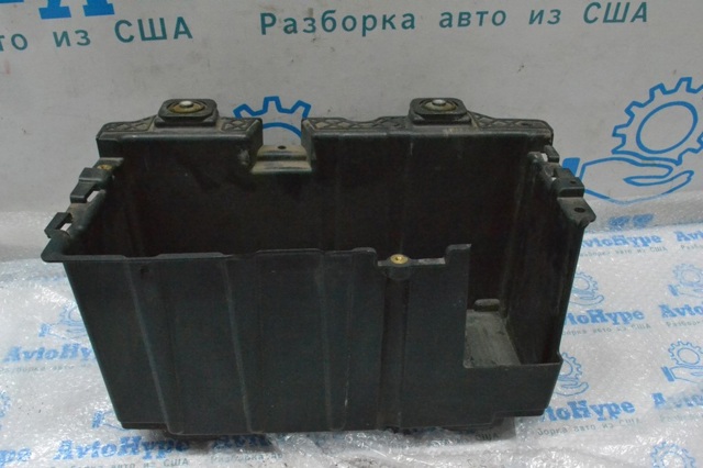 Піддон акумулятора(АКБ) LR057223 LAND ROVER