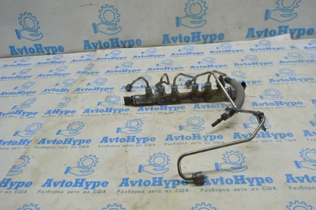 Рампа форсунок системи упорскування палива LR082273 LAND ROVER