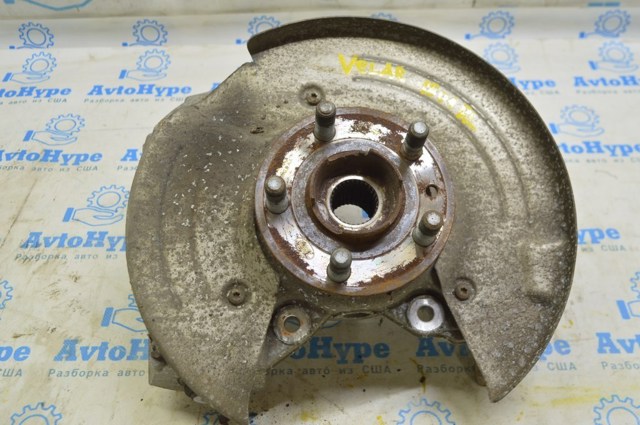 Цапфа поворотного кулака LR090543 LAND ROVER