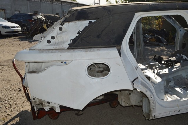 Крило праве заднє LR091293 LAND ROVER