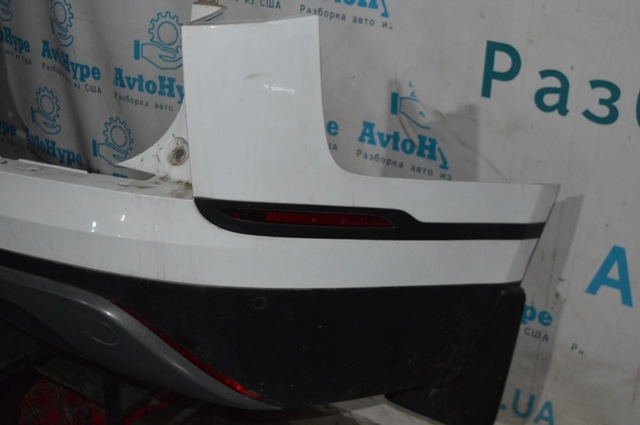 Протівотуманнка задня, права LR108351 LAND ROVER