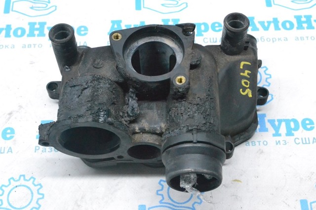 Корпус термостата в зборі LR186860 LAND ROVER