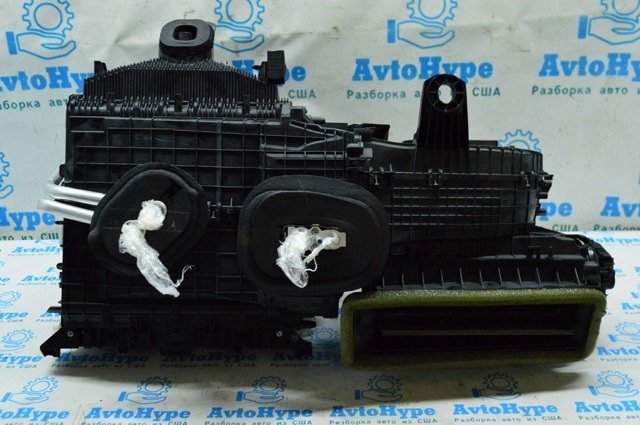 Теплообмінник LX6Z18476A FORD