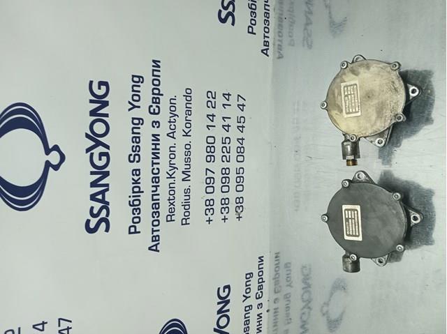 Насос вакуумний 6652300465 SSANG YONG