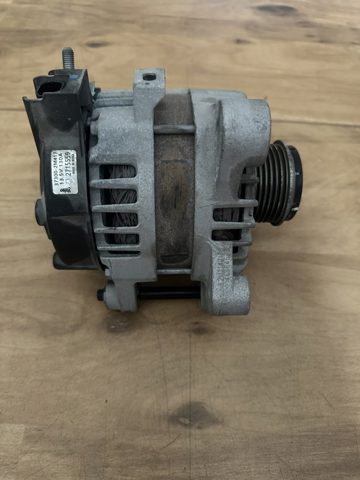 Генератор автомобільний 373002M417 HYUNDAI