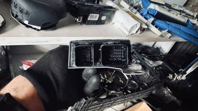 Модуль-процесор керування подушки безпеки BS7T14B321AD FORD