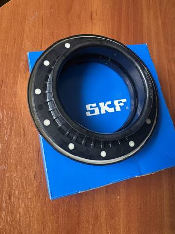 Підшипник опори амортизатора VKD75026 SKF