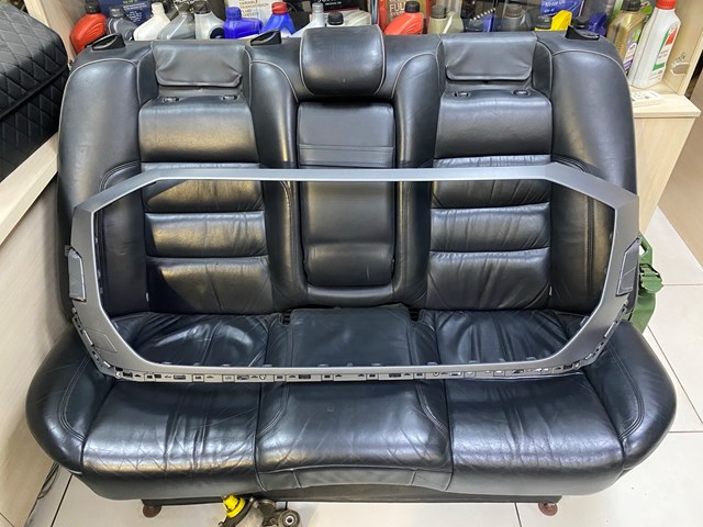 Накладка решітки радіатора нижня 4M8807725GRU VAG