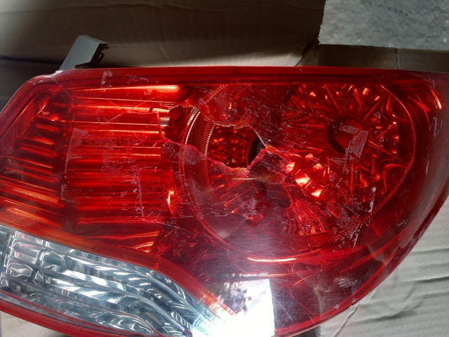Задні ліхтарі 924024L030 HYUNDAI