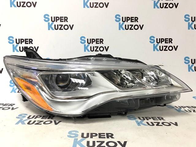 Фара правая 8111006870 TOYOTA