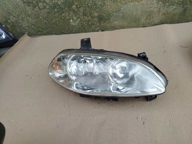 Фара правая 51733560 FIAT