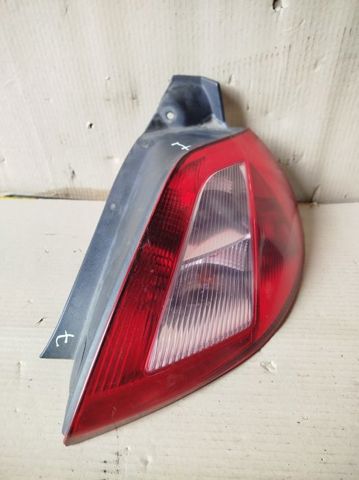 Задній правий стоп 8200073237 RENAULT
