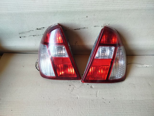 Ліхтар задній лівий 8200403981 RENAULT