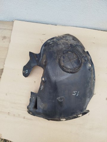 Підкрилок переднього крила, лівий передній 8200415285 RENAULT