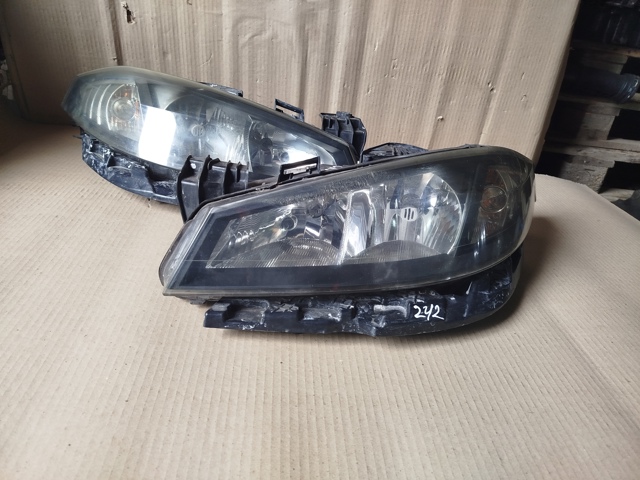 Фара ліва 8200481196 RENAULT