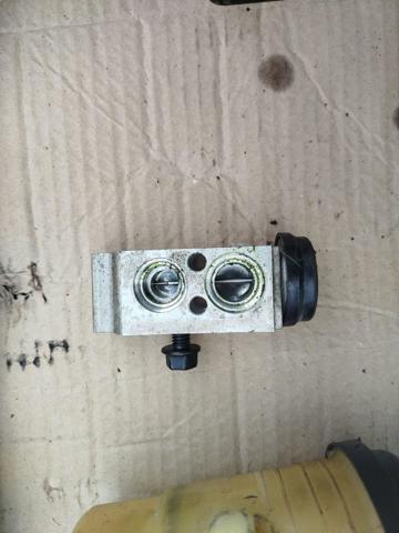 Клапан TRV, кондиціонера 976042B000 HYUNDAI
