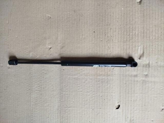 Амортизатор ляди GS0110 MAGNETI MARELLI