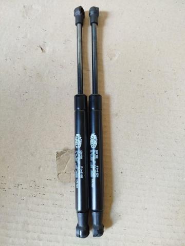 Стійка задніх дверей GS0180 MAGNETI MARELLI