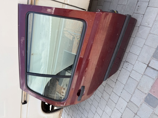 Двері задні в зборі 1H4833056 VAG
