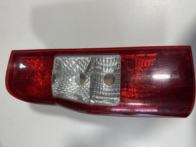 Задня ліва фара 6C1113450AA FORD