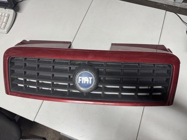 Облицювання радіатора 735395576 FIAT
