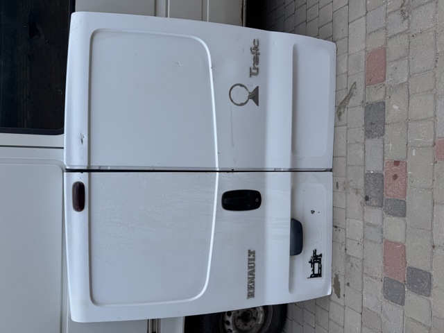 Двері задка (двоє дверей) Renault Trafic II
