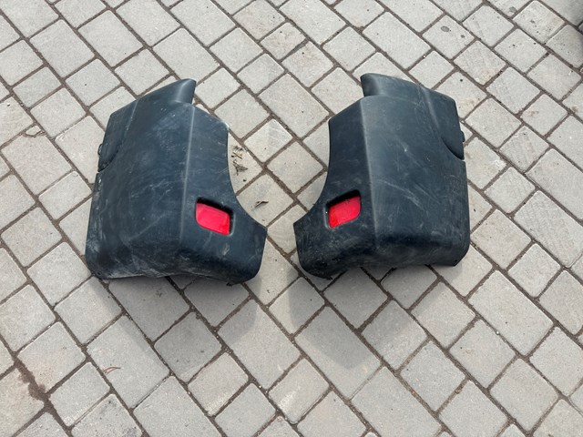 Ікло заднього бампера ліве 851210001R RENAULT