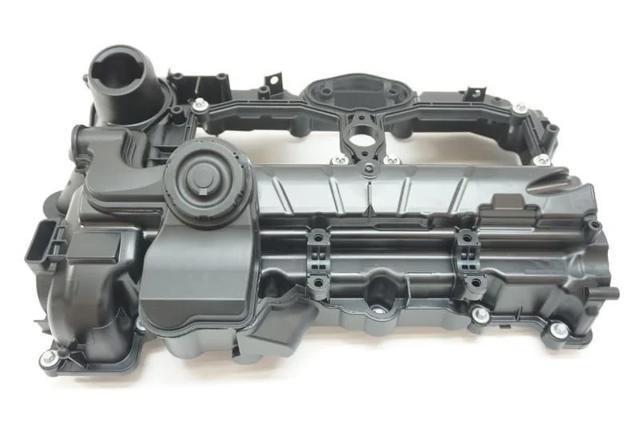 Кришка двигуна 11127588412 BMW